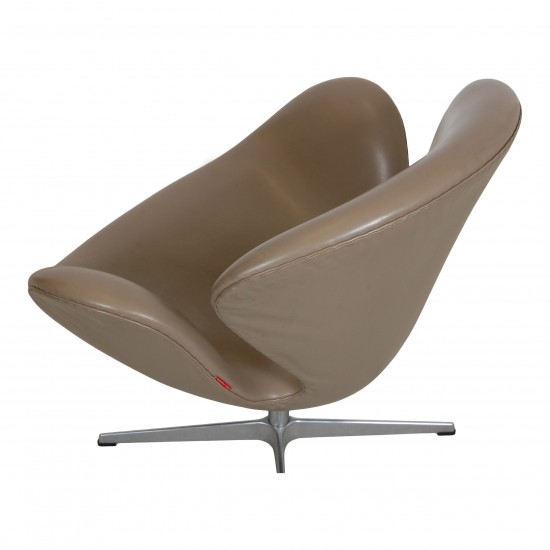 Arne Jacobsen Swan chair in original gray patinated leather Cph